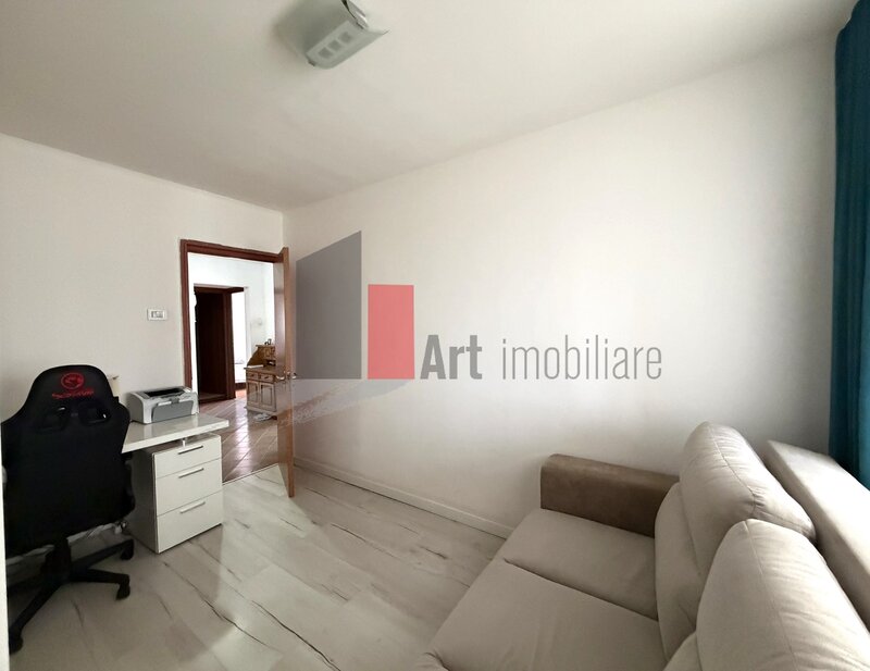Aparatorii Patriei, Berceni, apartament 4 camere.