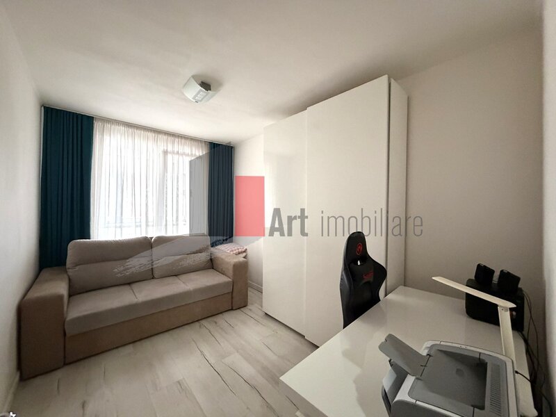 Aparatorii Patriei, Berceni, apartament 4 camere.