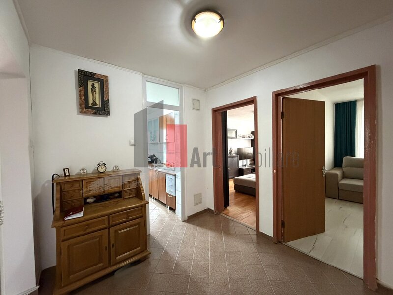 Aparatorii Patriei, Berceni, apartament 4 camere.