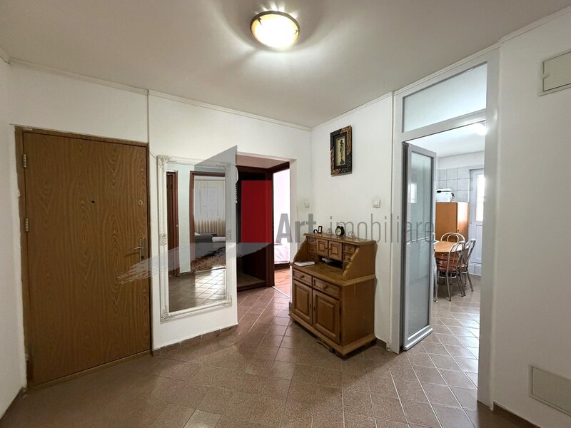 Aparatorii Patriei, Berceni, apartament 4 camere.